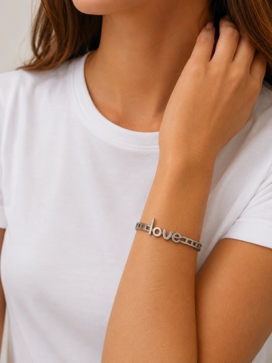Bracelet jonc LOVE argenté en acier inoxydable pour femme