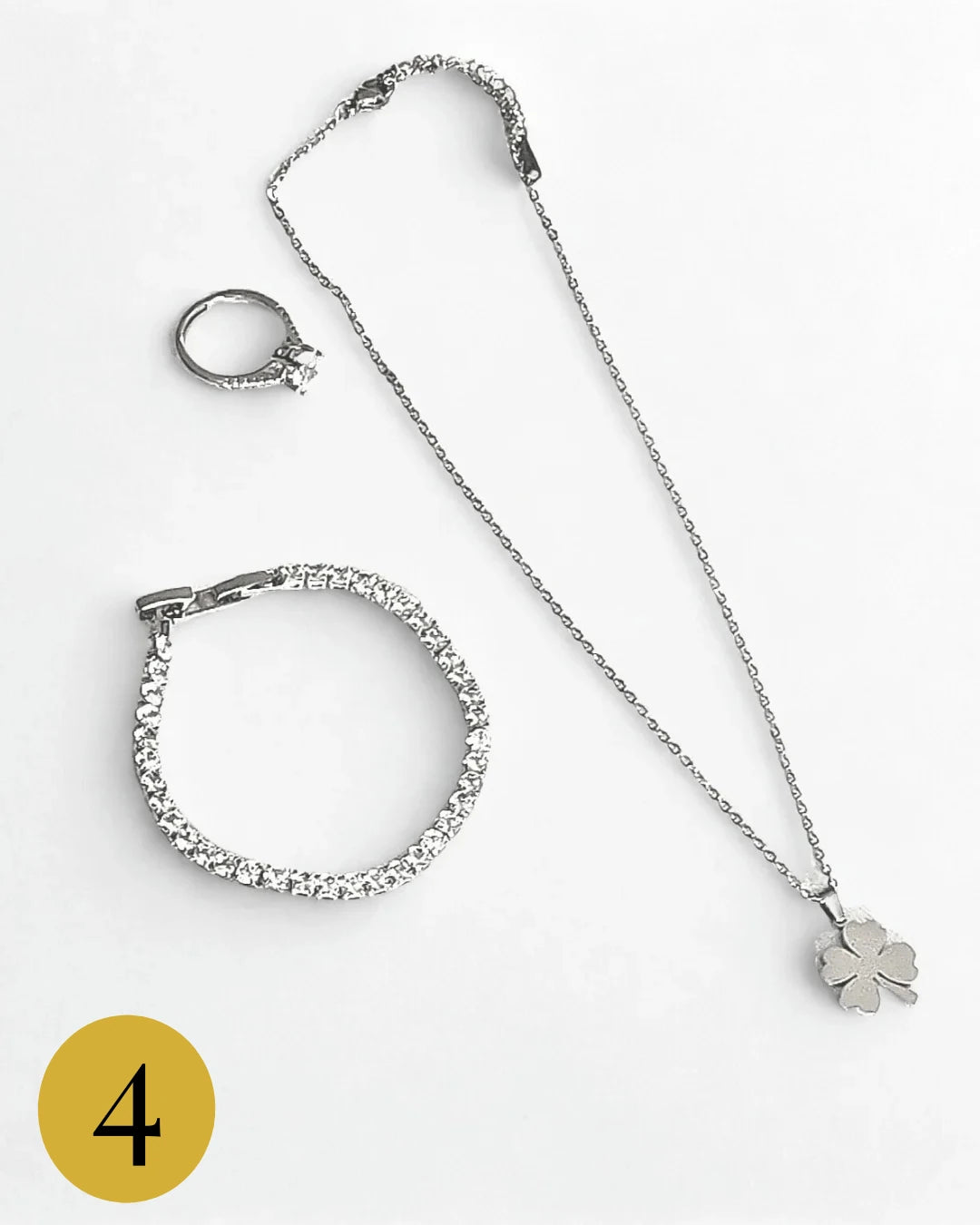 parure de bijoux en acier simple et élégant