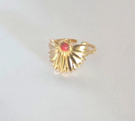 Un design inspiré et poétique

Ce collier en acier inoxydable met en valeur un pendentif en forme d'éventail finement travaillé, accompagné d'une perle rouge éclatante. L'éventail symbolise la légèreté et l'élégance, tandis que la perle rouge ajoute une touche de passion et de force.
Son design unique s'accorde aussi bien avec une tenue minimaliste qu'un look plus habillé.

, hypoallergénique et imperméable , ce bijou allie esthétisme Résistant et durabilité.