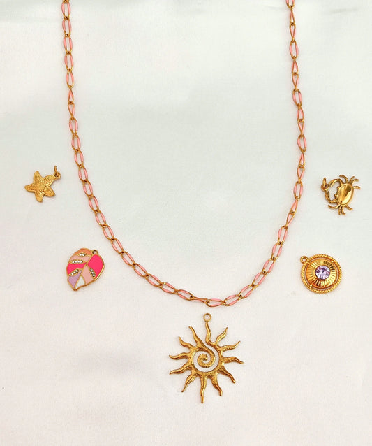 ✨ Créez un bijou qui vous ressemble

Exprimez votre histoire, vos émotions ou vos liens précieux avec ce bijou pendentif personnalisable — un collier unique, façonné selon vos envies.

🔧 Personnalisation sur-mesure

Parce que chaque personne est unique, ce bijou s’adapte entièrement à vous :

Choisissez la taille du collier : court, mi-long ou long, selon votre style et votre confort

Ajoutez le nombre de pampilles que vous souhaitez : une seule initiale ou un bouquet de symboles — chaque pampille représen