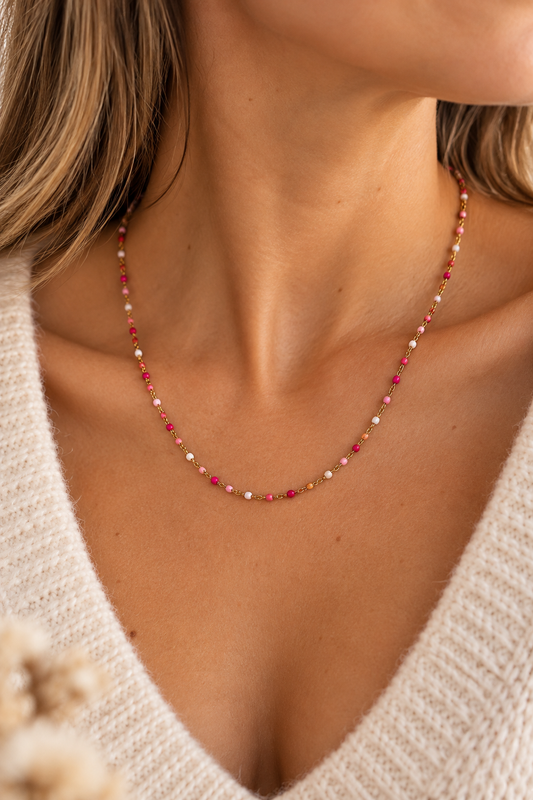 Collier Éclat Rose porté