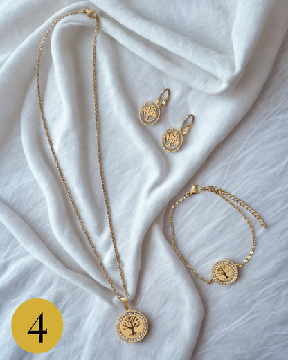 Découvrez, jour après jour, un univers de douceur, d'éclat et de féminité.
Votre calendrier contient :

12 bijoux en acier inoxydable (hypoallergéniques, résistants à l'eau, intemporels)

12 produits de beauté soigneusement sélectionnés pour prendre soin de vous

Chaque bijou et chaque produit est présenté dans un petit écrin numérotée , joliment emballée à la main pour un effet surprise garanti 💫